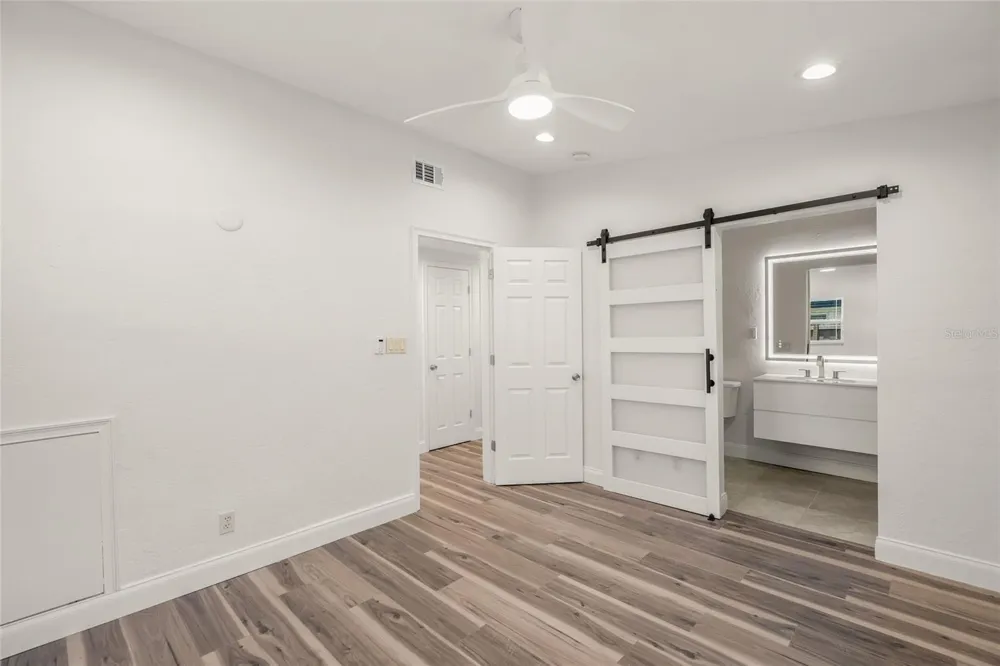 2722 INGOT PLACE Sarasota, FL 34235