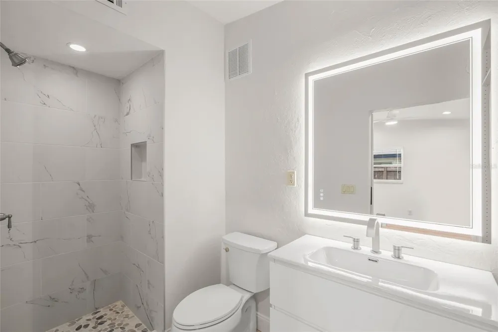 2722 INGOT PLACE Sarasota, FL 34235