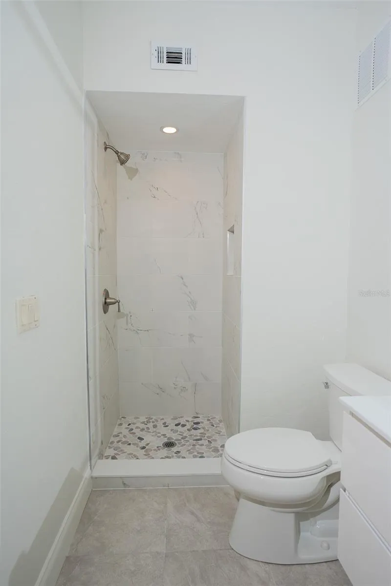 2722 INGOT PLACE Sarasota, FL 34235