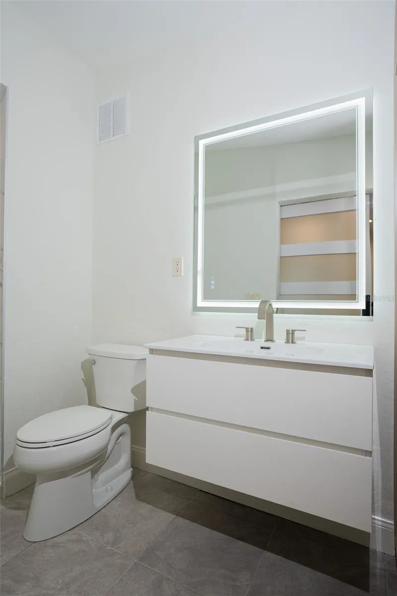 2722 INGOT PLACE Sarasota, FL 34235