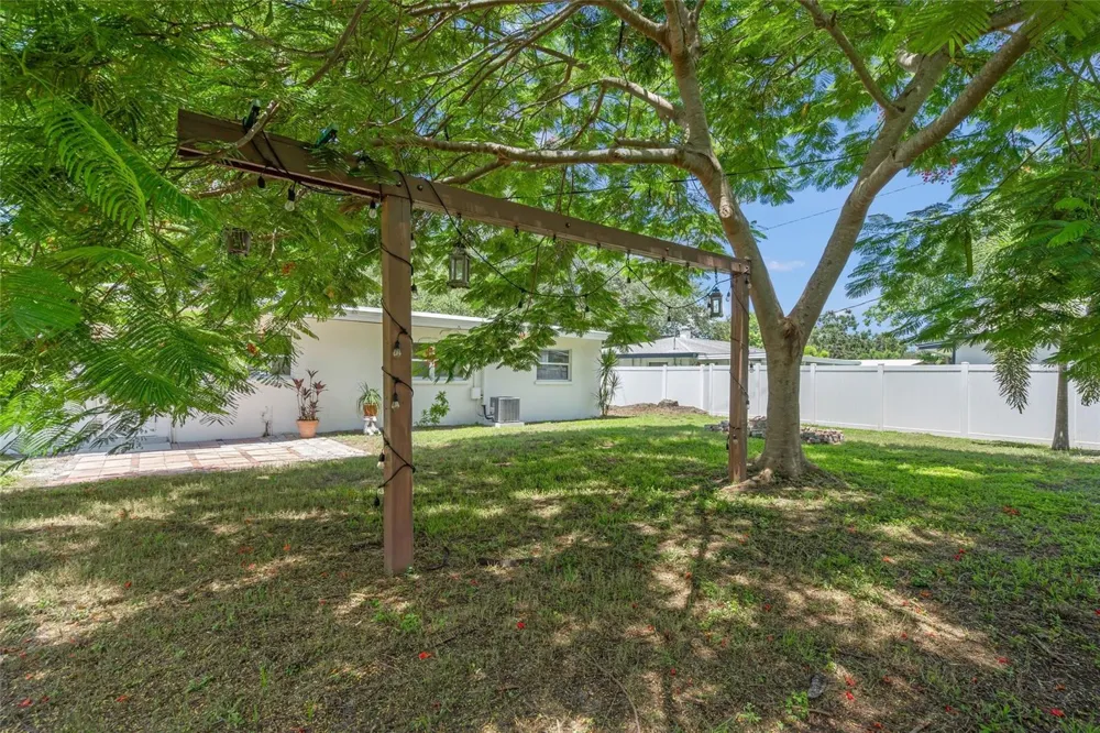 2722 INGOT PLACE Sarasota, FL 34235