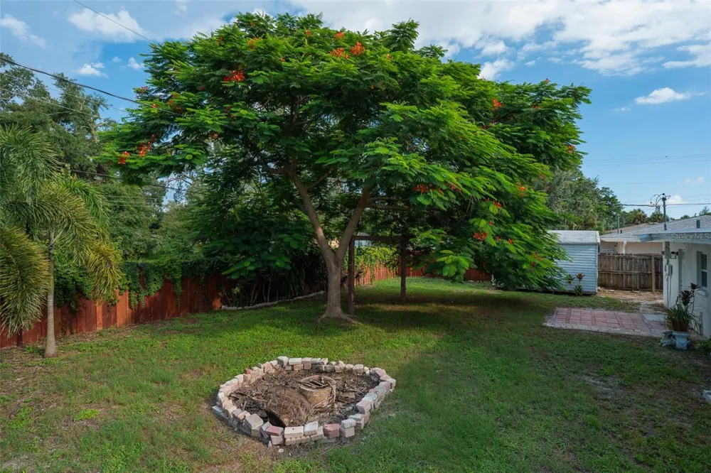 2722 INGOT PLACE Sarasota, FL 34235