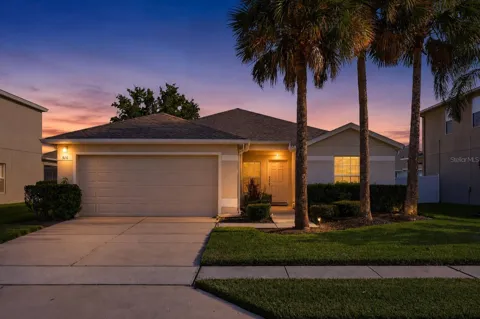 516 BELLA ROSA CIRCLE