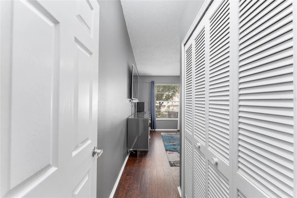 2304 FLETCHERS POINT CIRCLE Tampa, FL 33613