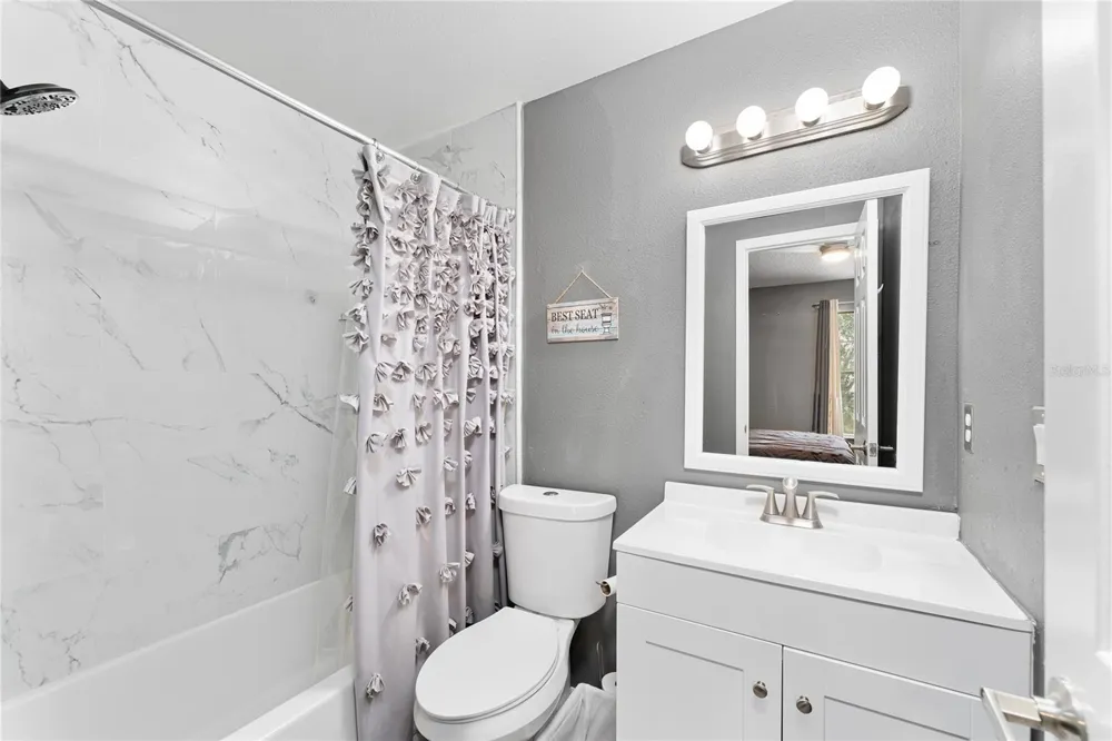 2304 FLETCHERS POINT CIRCLE Tampa, FL 33613