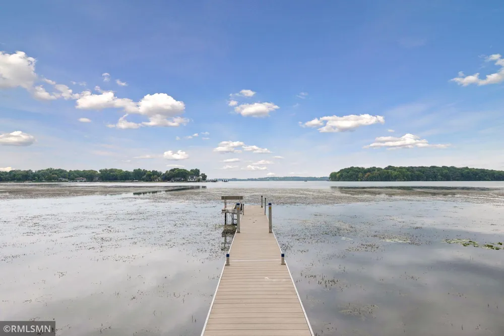 300 W Lake Street Waconia, MN 55387