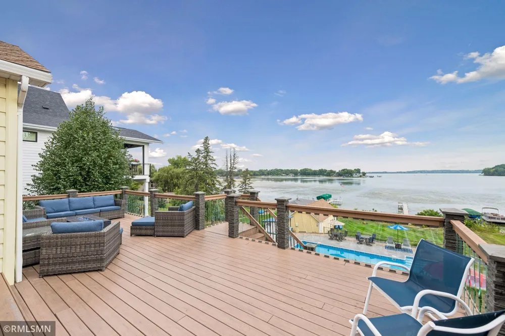 300 W Lake Street Waconia, MN 55387