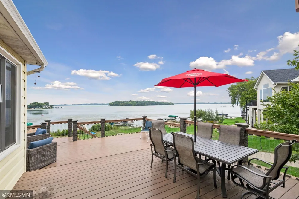 300 W Lake Street Waconia, MN 55387