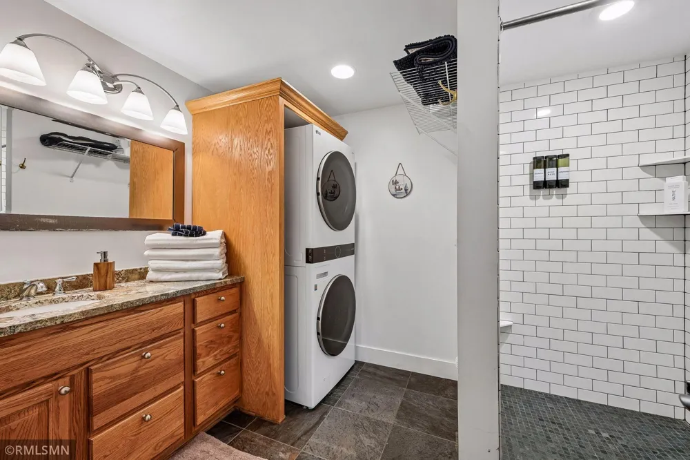 300 W Lake Street Waconia, MN 55387