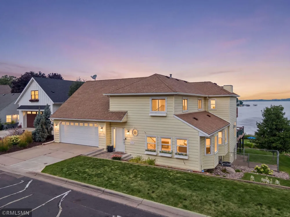 300 W Lake Street Waconia, MN 55387