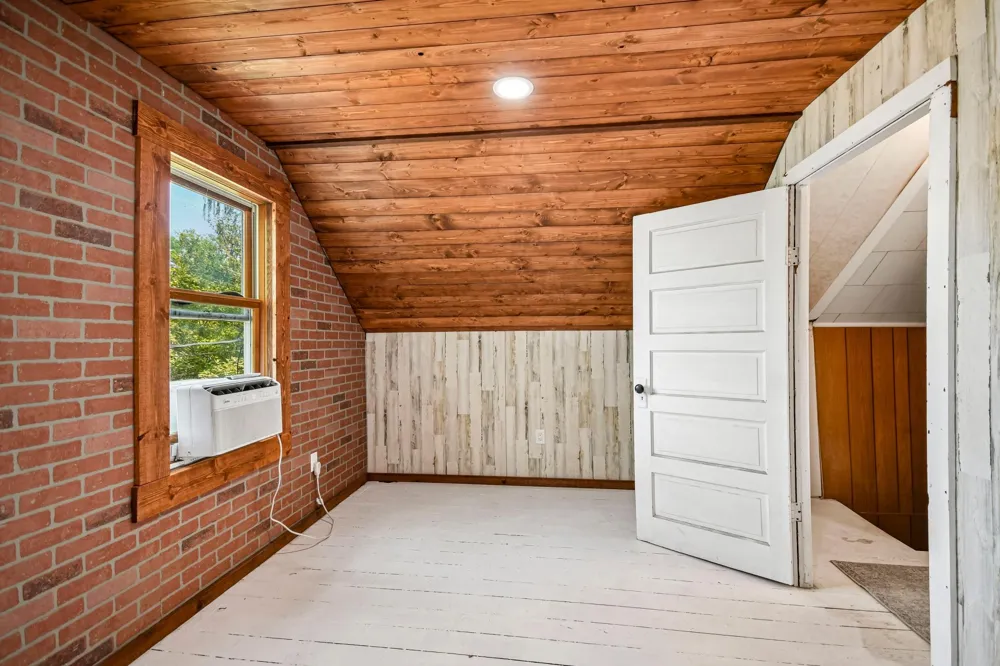 380 Mcgrann Street Green Isle, MN 55338