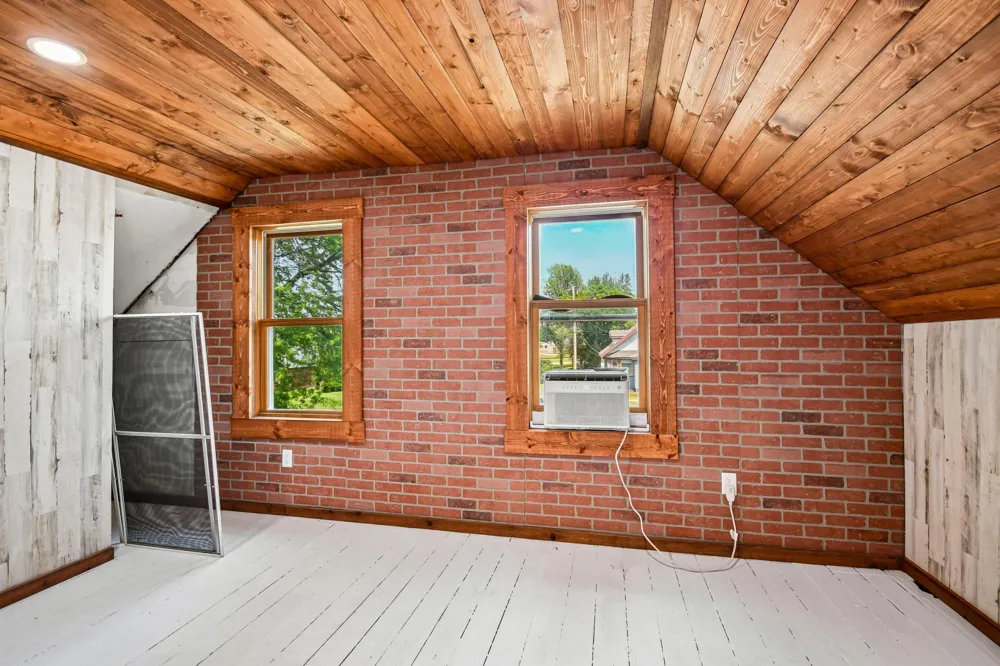 380 Mcgrann Street Green Isle, MN 55338