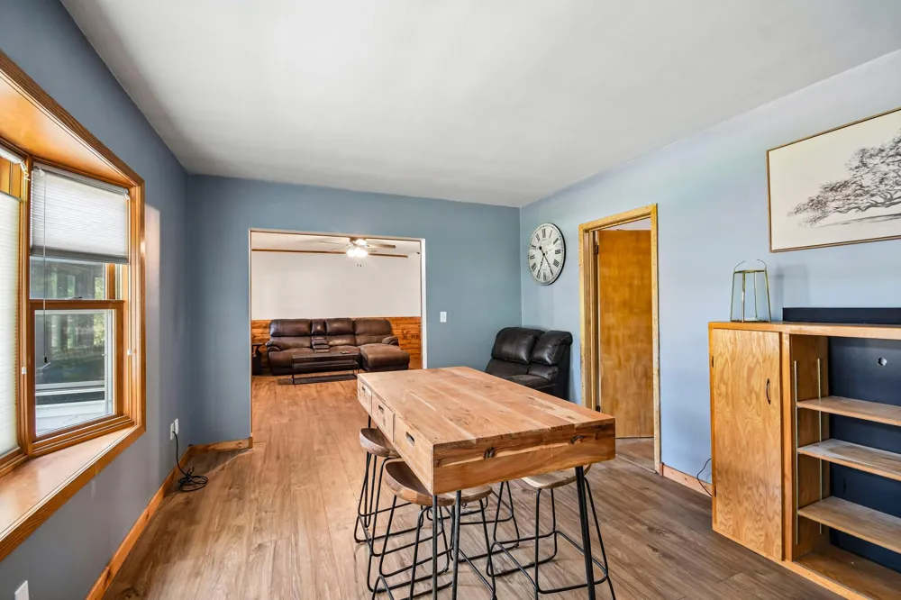 380 Mcgrann Street Green Isle, MN 55338