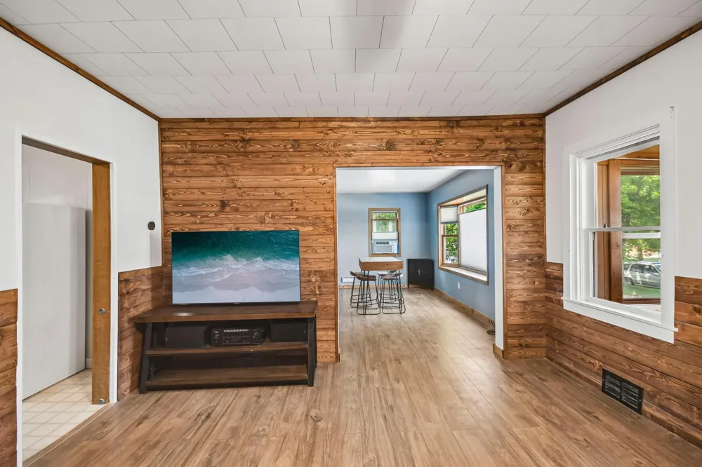 380 Mcgrann Street Green Isle, MN 55338
