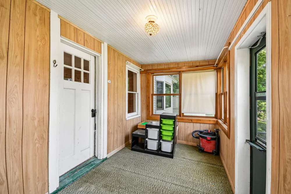 380 Mcgrann Street Green Isle, MN 55338