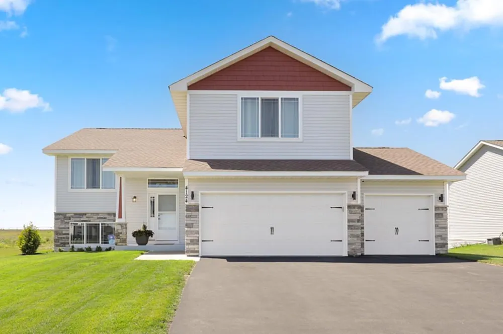 4124 Eaton Circle NE Monticello, MN 55362