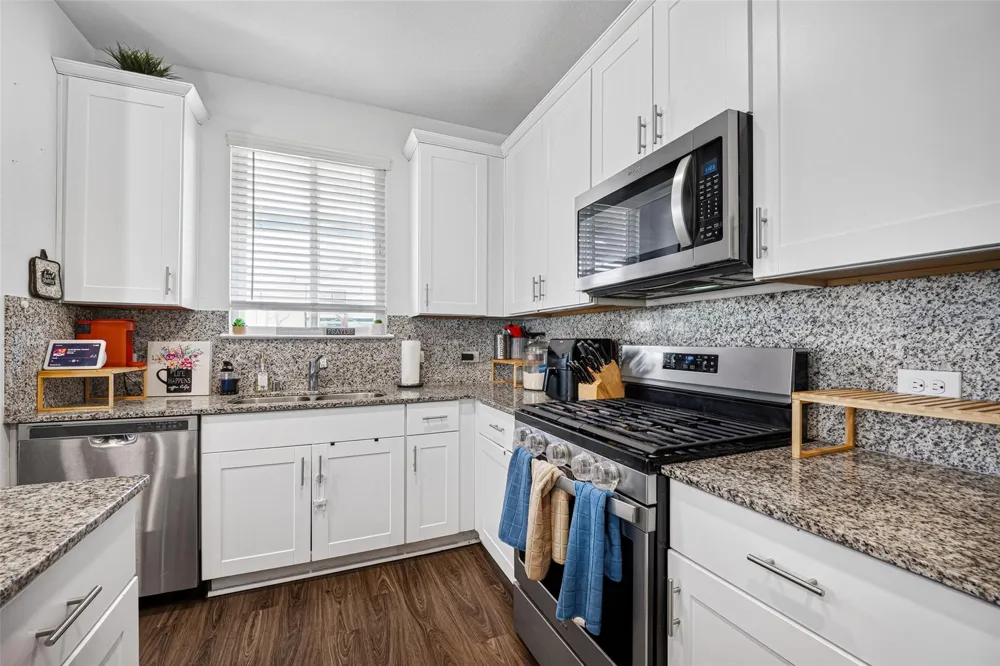 7031 Hobby Wind Ridge Drive Houston, TX 77075