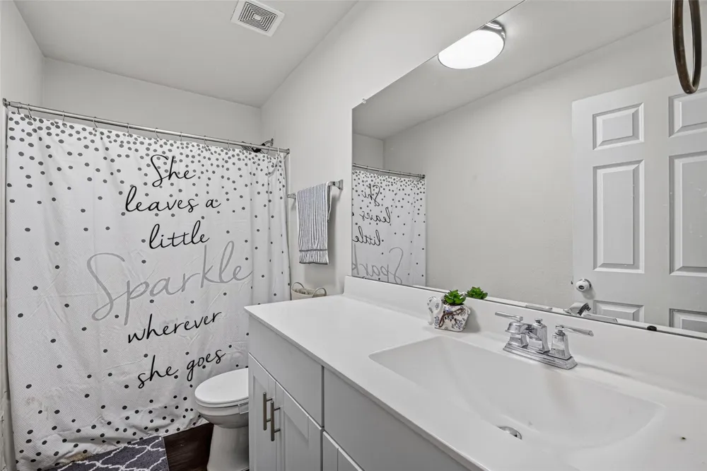 7031 Hobby Wind Ridge Drive Houston, TX 77075