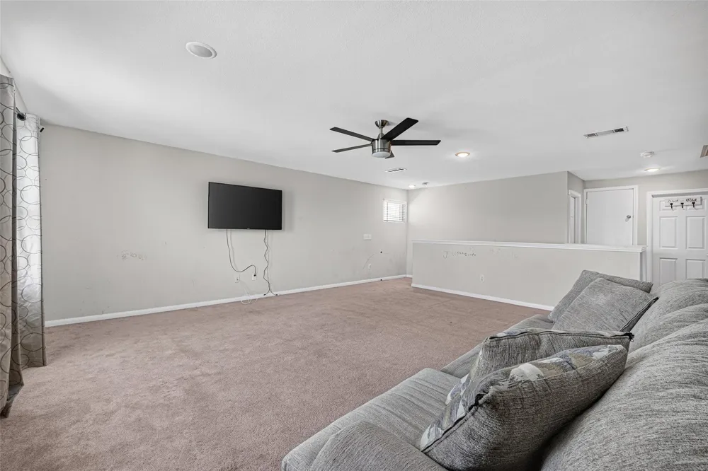 7031 Hobby Wind Ridge Drive Houston, TX 77075