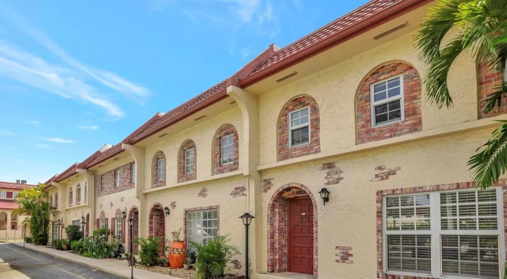 3056 Riverside Drive #c6 Coral Springs, FL 33065