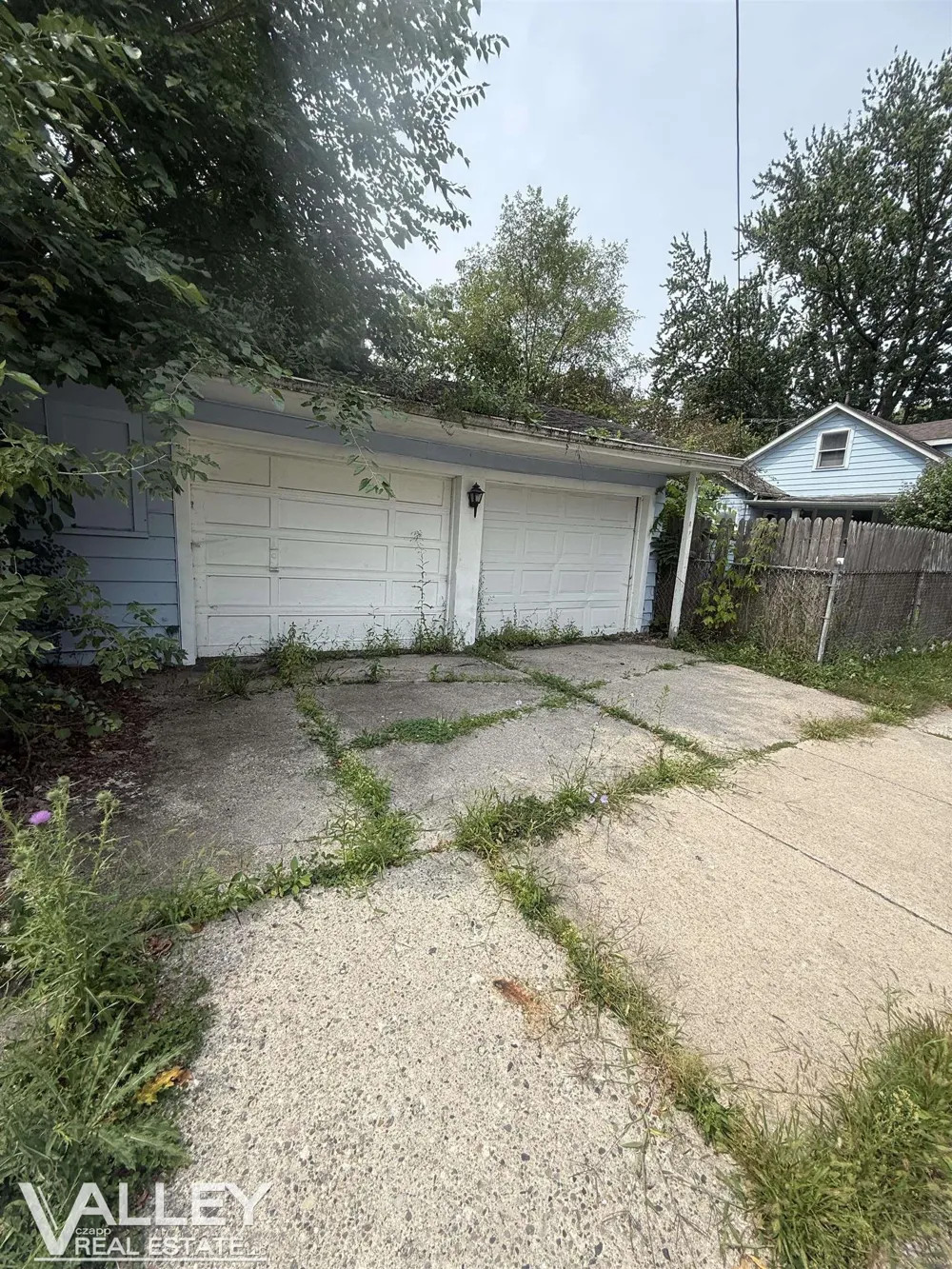 1221 Cass Street Saginaw City, MI 48602