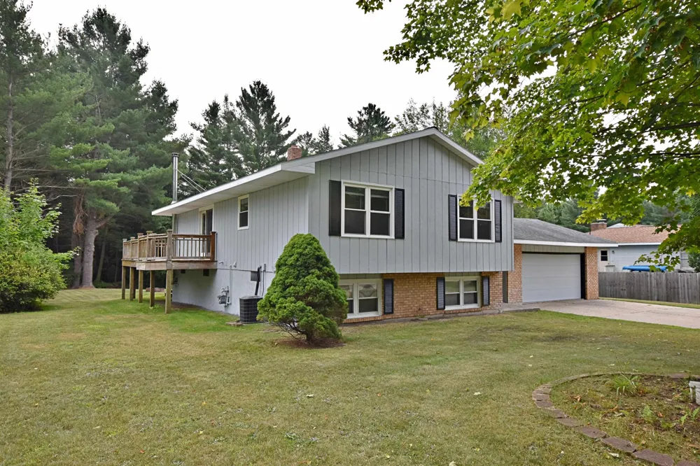 8133 Cherry Lane Cherry Grove Township, MI 49601