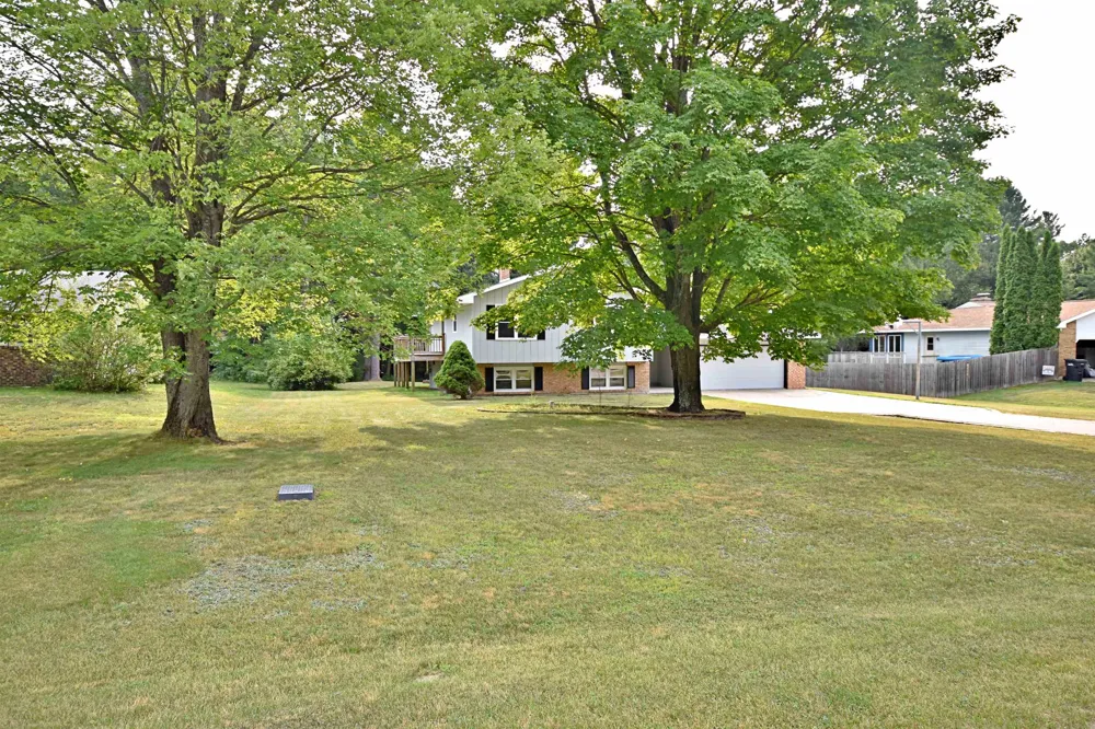 8133 Cherry Lane Cherry Grove Township, MI 49601