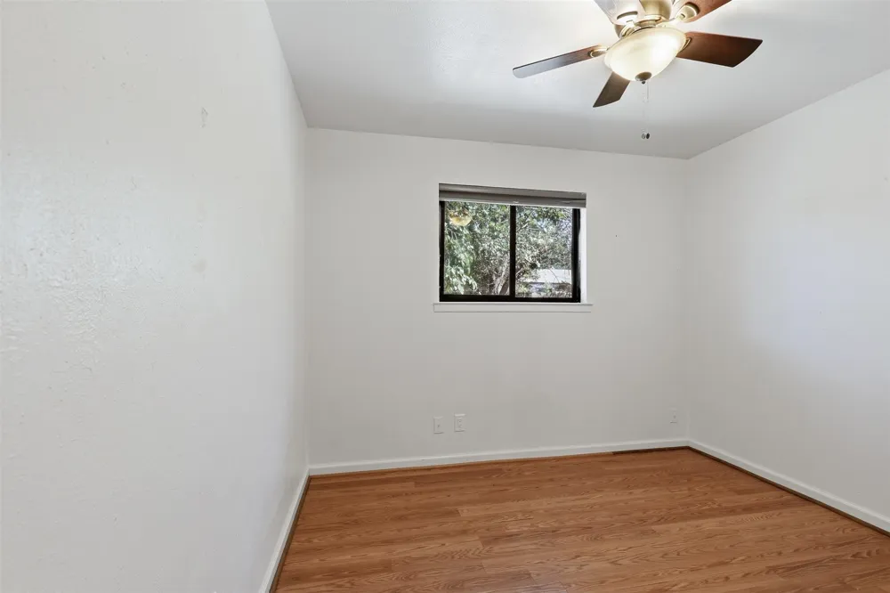 1420 Laurel Lane Cleburne, TX 76033