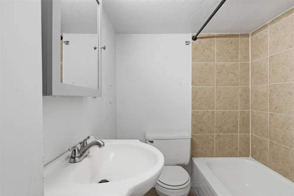 1420 Laurel Lane Cleburne, TX 76033