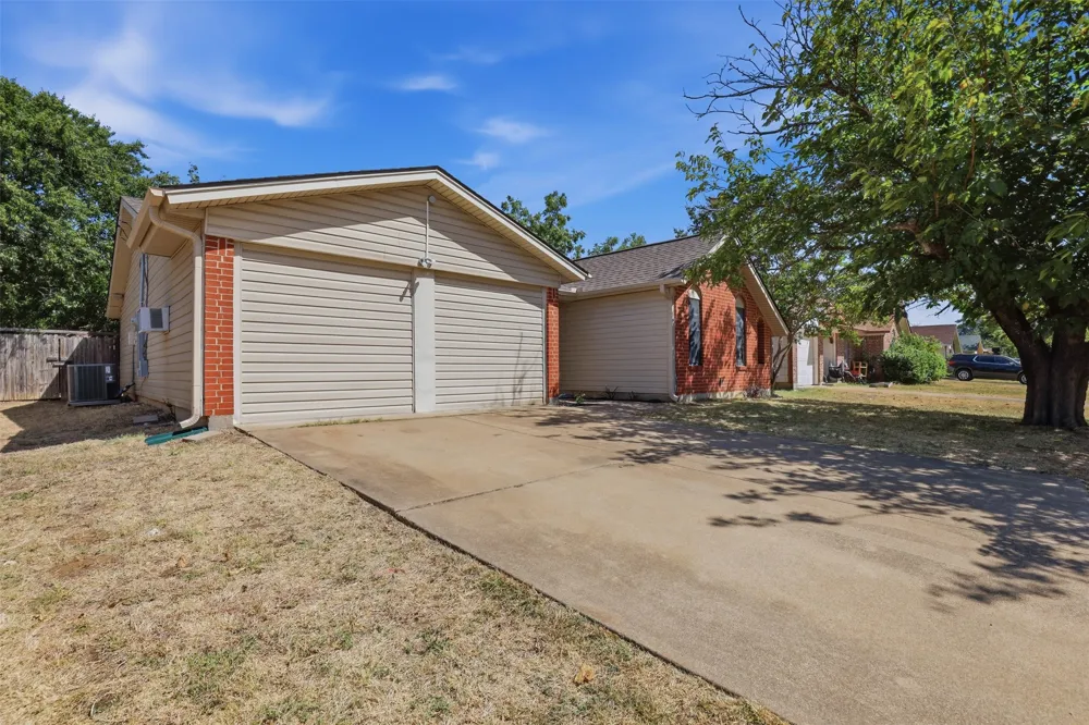 1420 Laurel Lane Cleburne, TX 76033