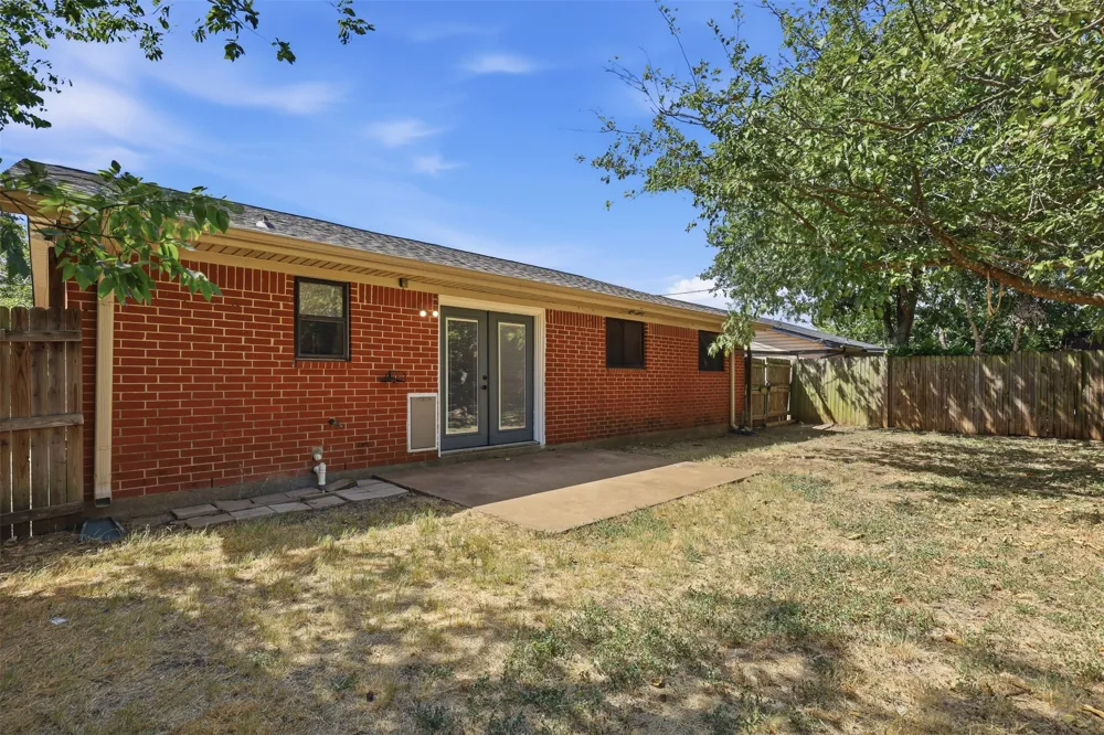 1420 Laurel Lane Cleburne, TX 76033