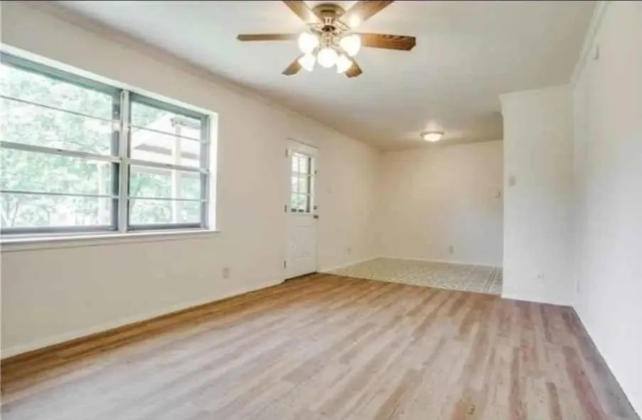 11204 Erich Drive Balch Springs, TX 75180