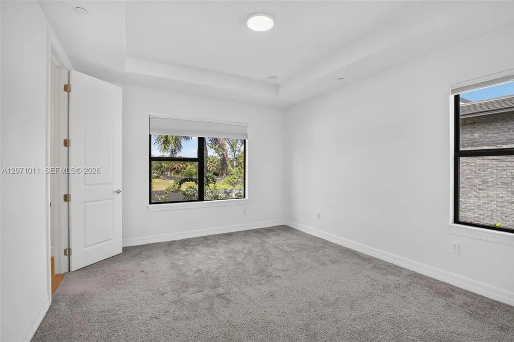 771 NW 84th Ter Plantation, FL 33324