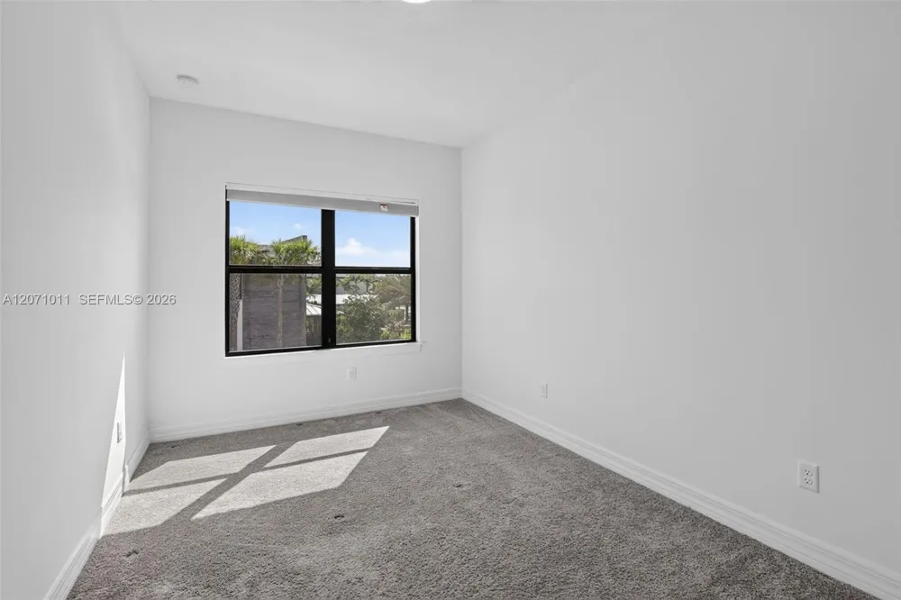 771 NW 84th Ter Plantation, FL 33324