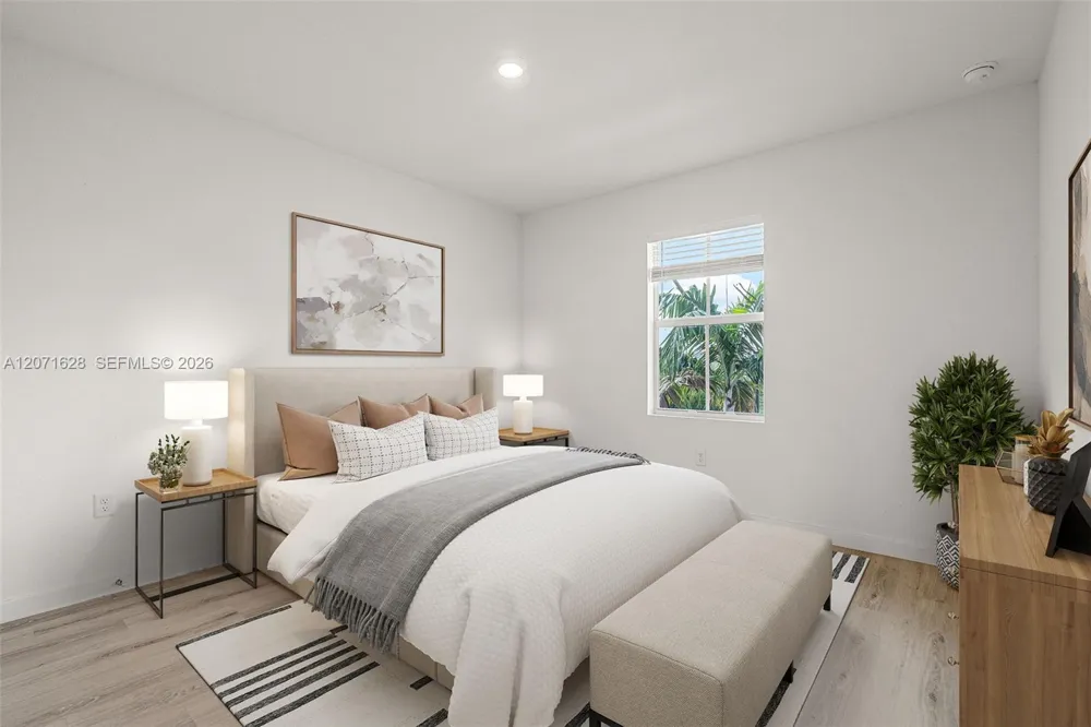 837 SE 16th Ct Homestead, FL 33034