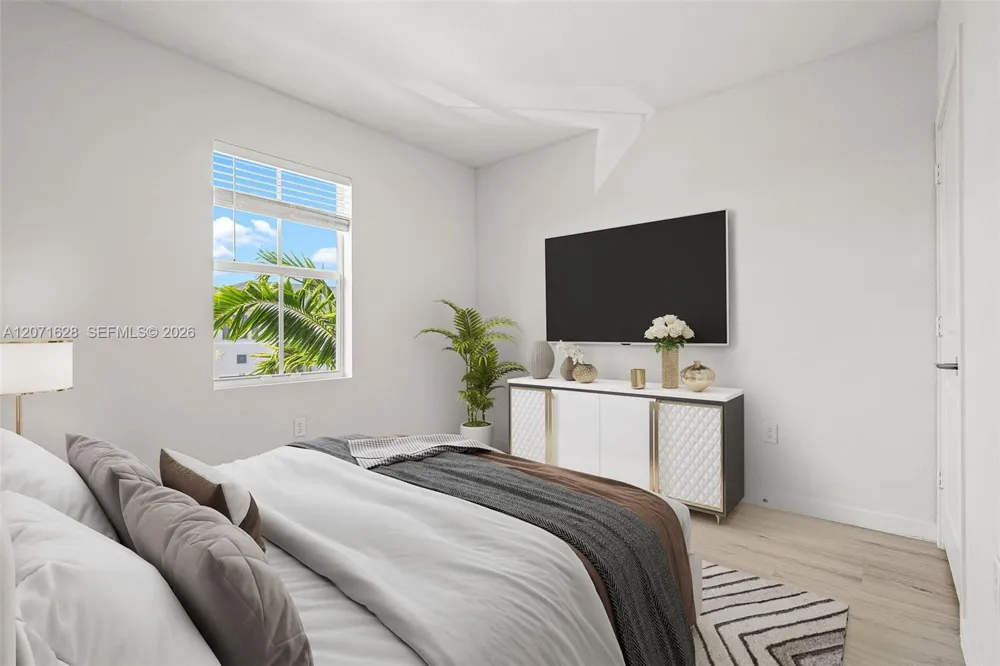 837 SE 16th Ct Homestead, FL 33034