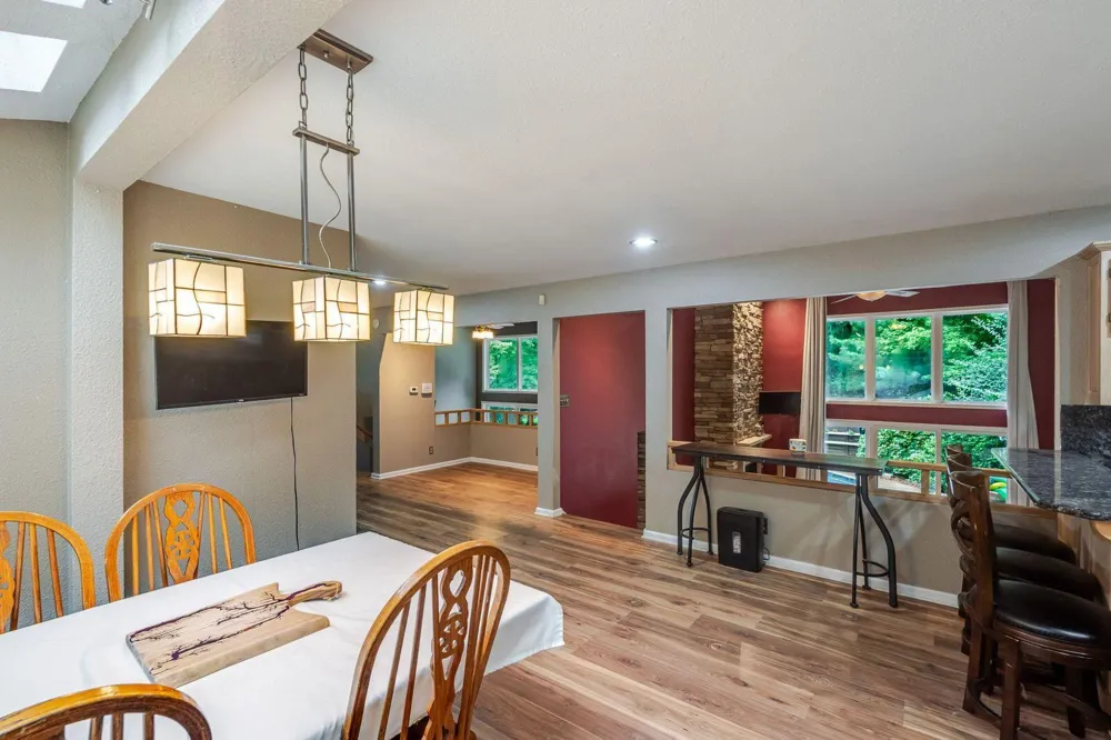 5159 Barclay La Porte, IN 46350