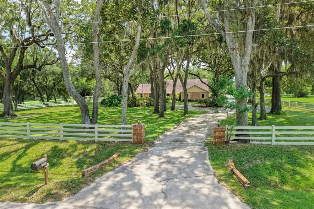 1650 GRANADA BOULEVARD Kissimmee, FL 34746