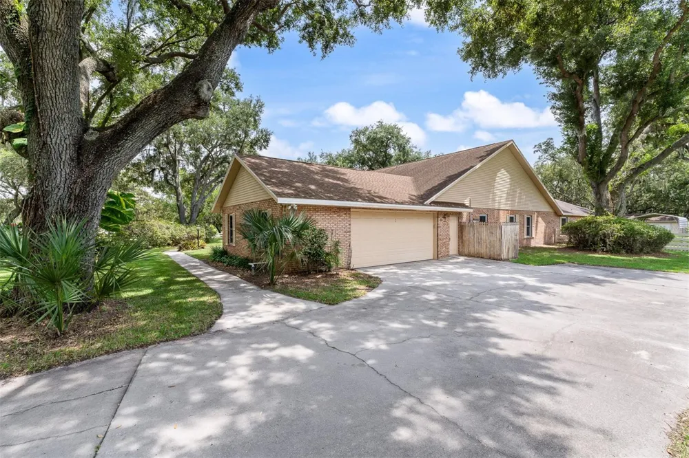 1650 GRANADA BOULEVARD Kissimmee, FL 34746