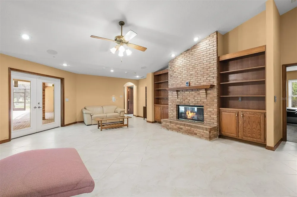 1650 GRANADA BOULEVARD Kissimmee, FL 34746