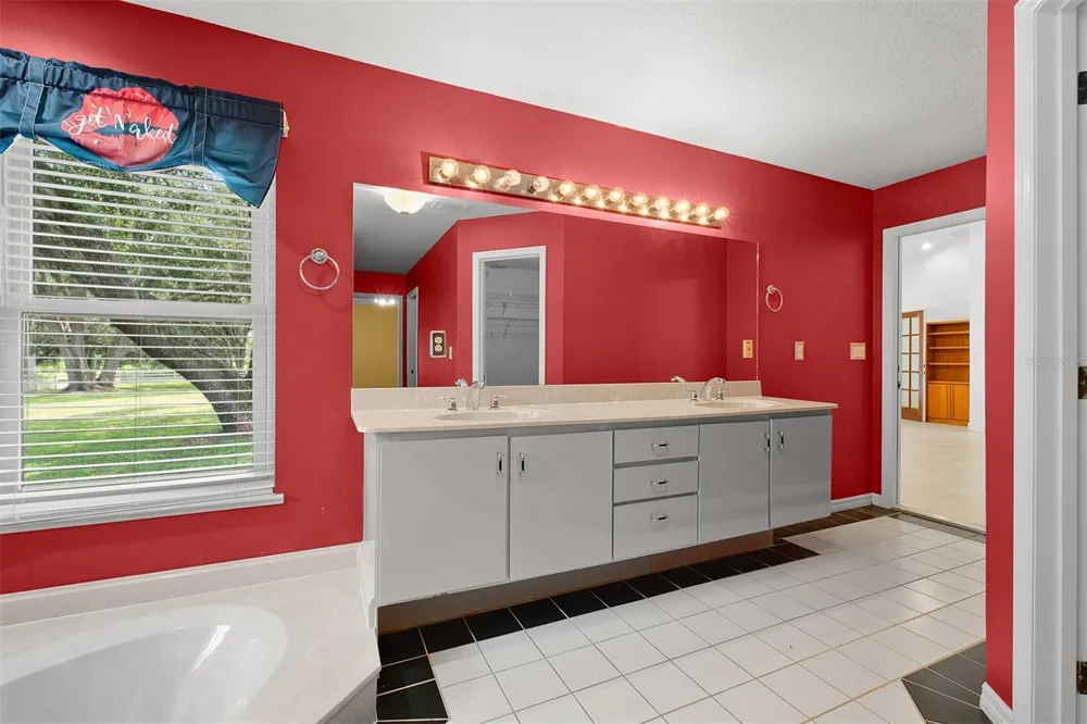1650 GRANADA BOULEVARD Kissimmee, FL 34746