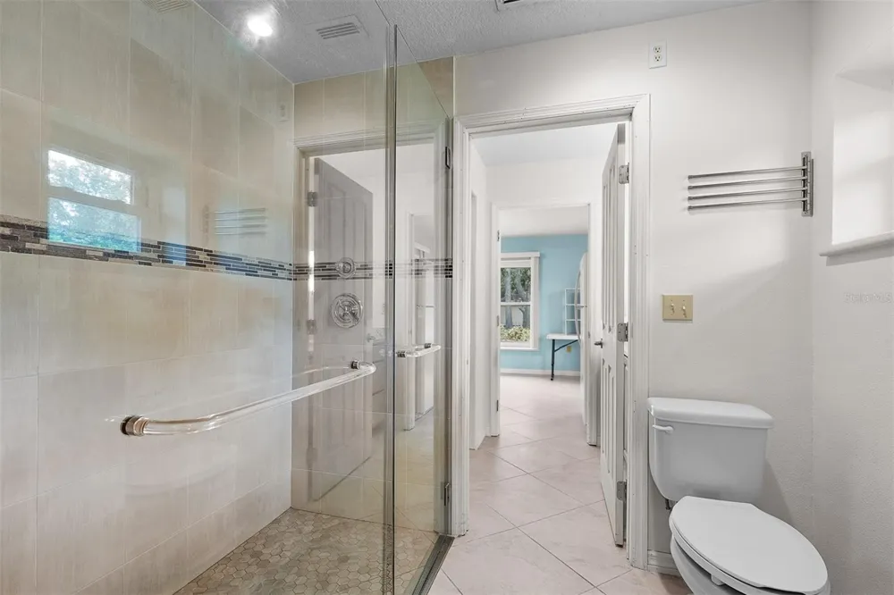 1650 GRANADA BOULEVARD Kissimmee, FL 34746