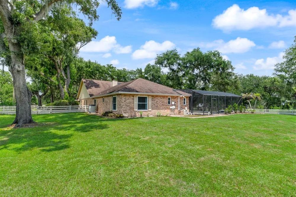 1650 GRANADA BOULEVARD Kissimmee, FL 34746