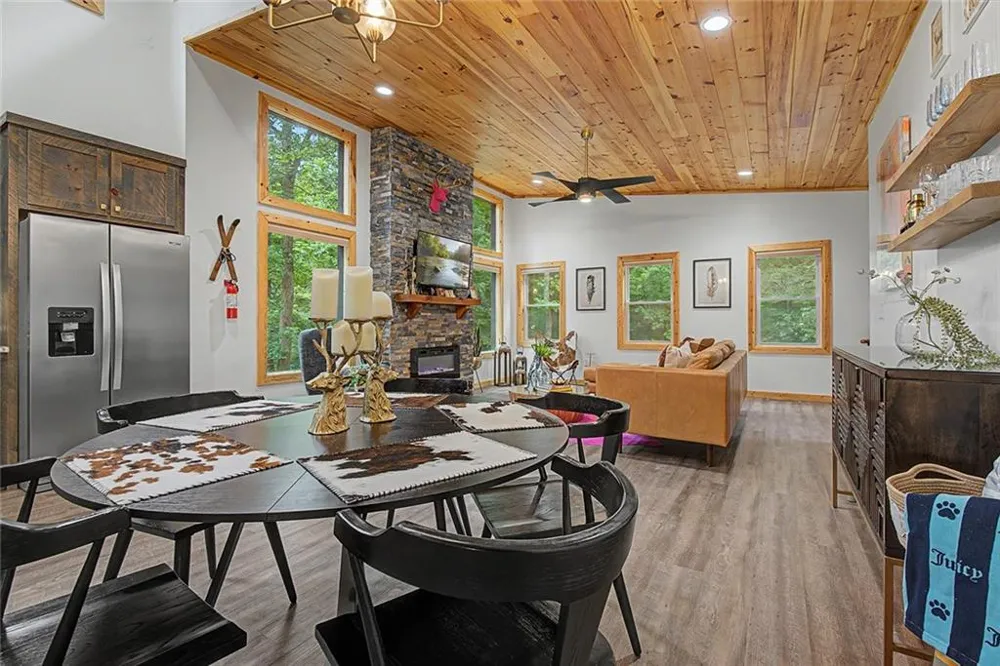 67 Citrine Court Ellijay, GA 30540