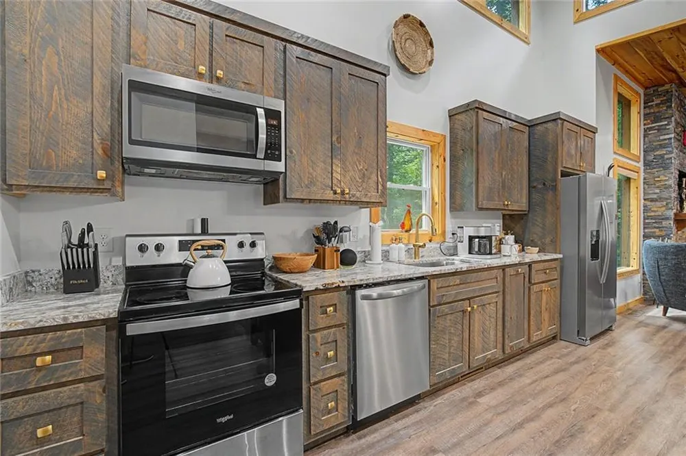 67 Citrine Court Ellijay, GA 30540