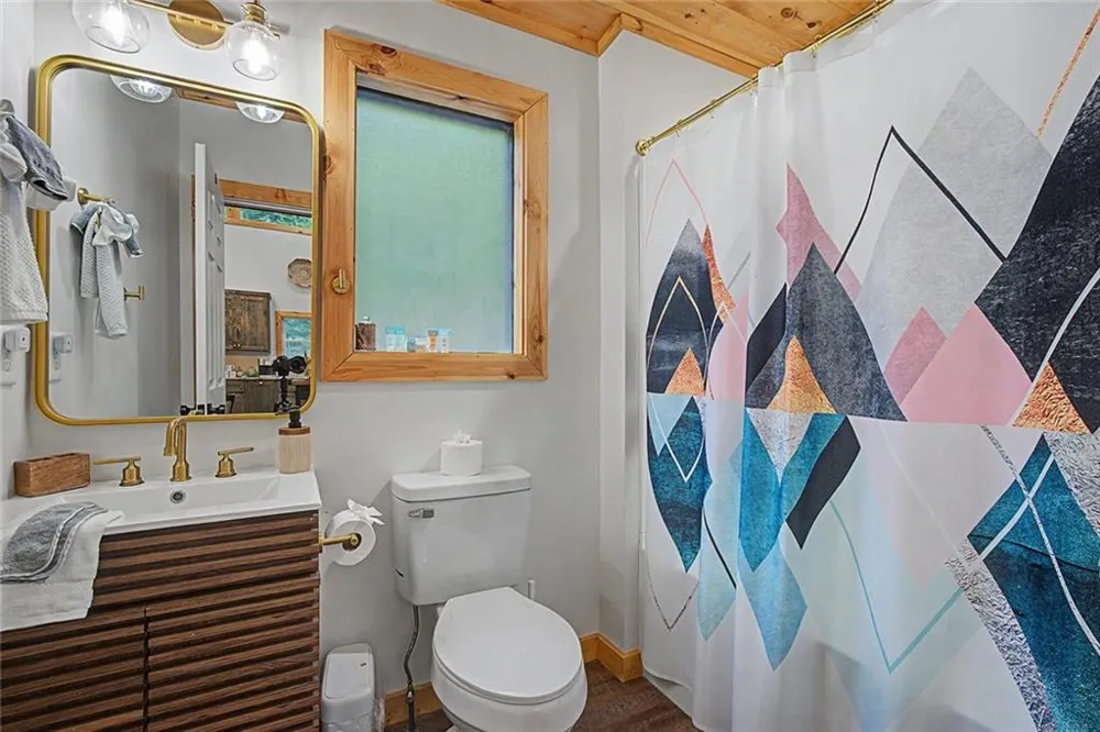 67 Citrine Court Ellijay, GA 30540