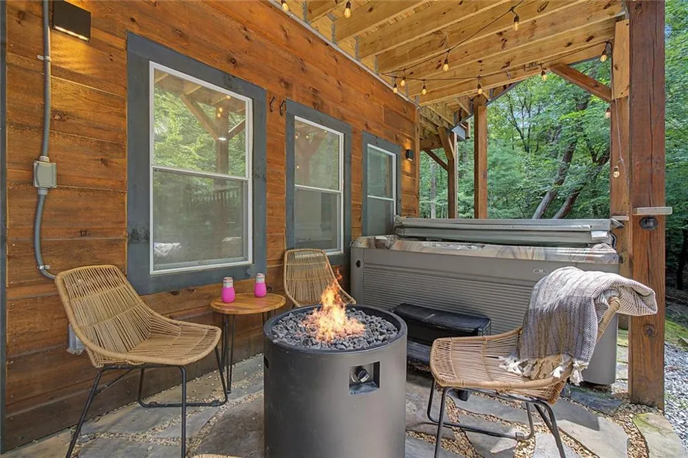 67 Citrine Court Ellijay, GA 30540