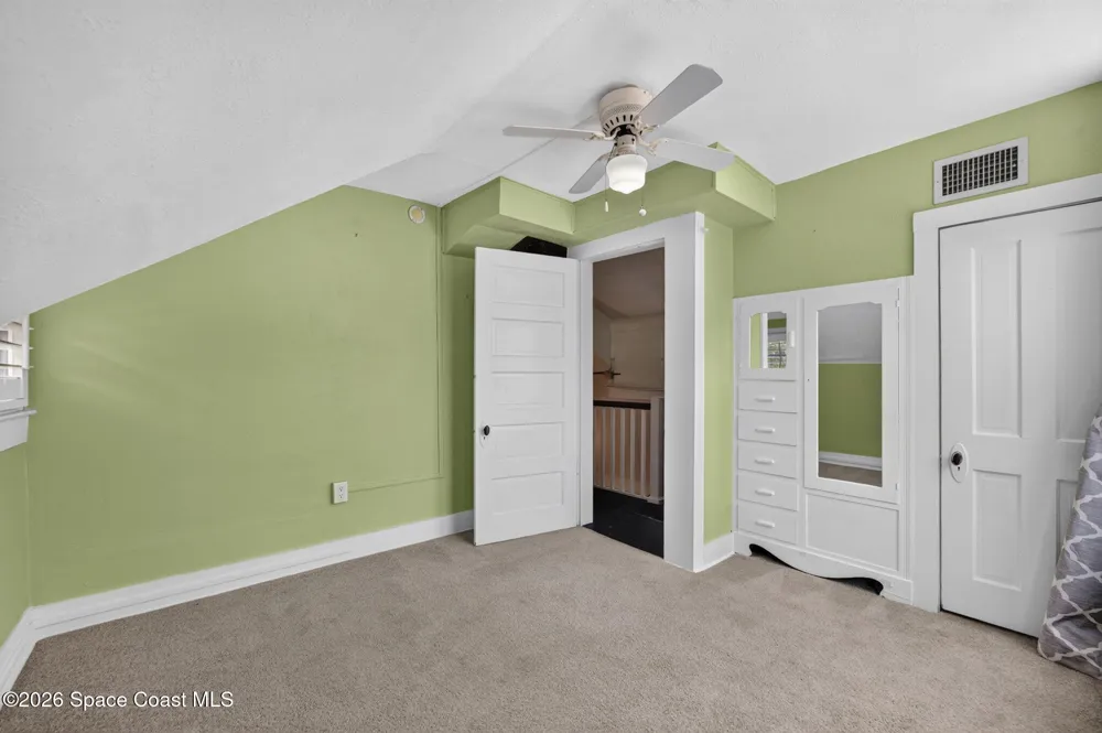 834 Alexander Street Mount Dora, FL 32757