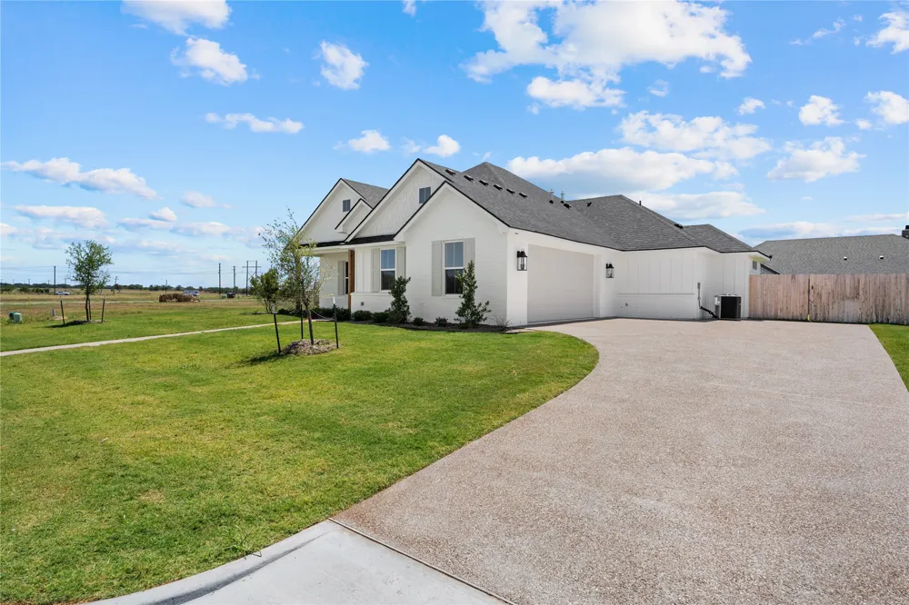 119 Paddle Boat Court Robinson, TX 76706