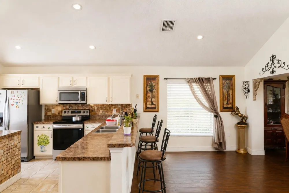 925 STOCKPORT DRIVE Kissimmee, FL 34758